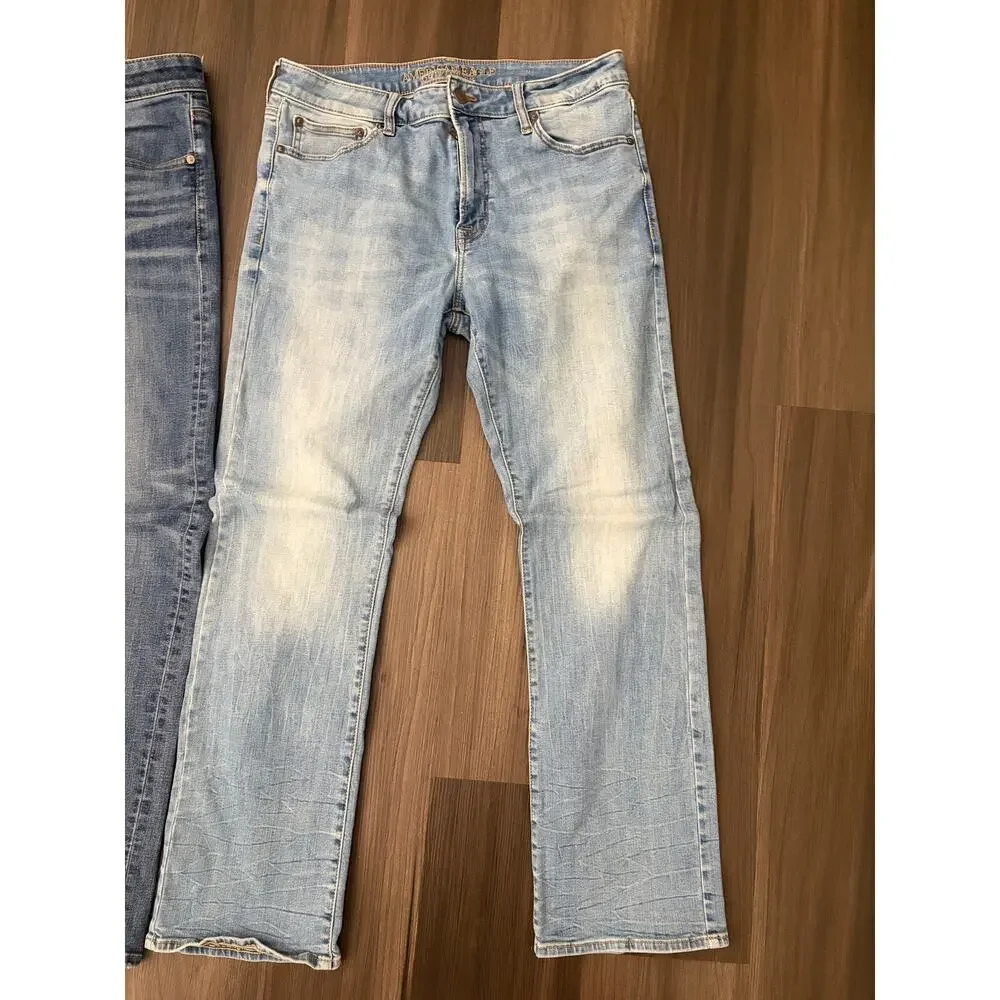 Bundle American Eagle Men’s denim jeans size 32x32/33 x32 boot and straight cut